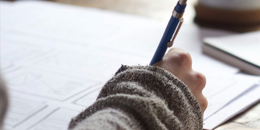 Tedavisi süren öğrenci, LGS'ye hastanede girdi