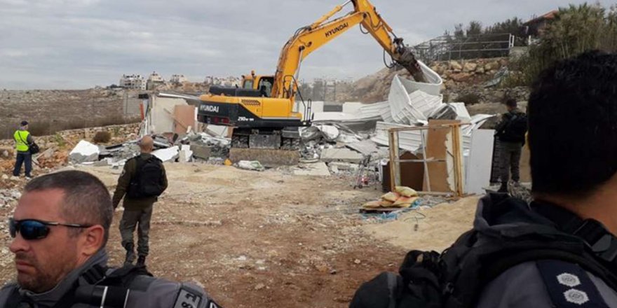 el-Halil kentinde Filistinlilere ait evler yıkılıyor