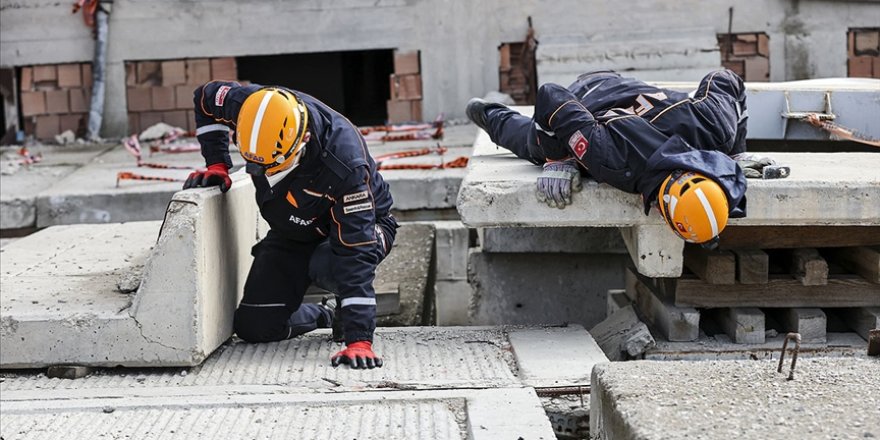 "Afet eğitim çadırları"nda yaklaşık 400 bin kişiye eğitim verildi