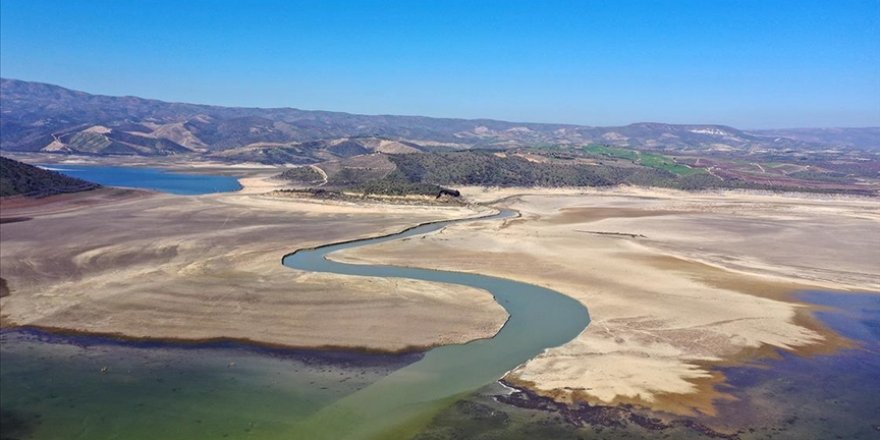Gediz Havzası'nda kış yağışları ortalamanın altında kalınca barajlar beklenen oranda dolmadı