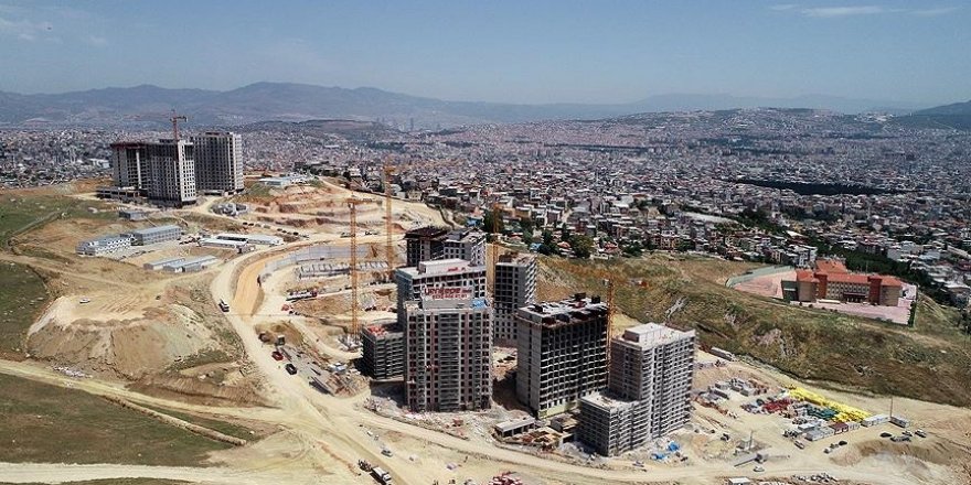 Riskli yapılardaki 726 bin 649 bağımsız bölümden 620 bin 256'sı dönüştürüldü