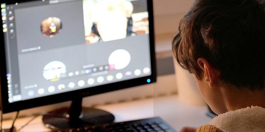 Artan dijital bağımlılıkla mücadele için çocuklara öz denetim kazandırılması tavsiye edildi