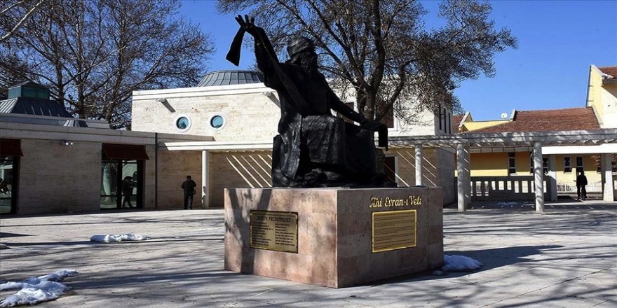 Ahi Evran, Yunus Emre ve Hacı Bektaş Veli'yi tanıtmak için 13 üniversite iş birliği yapacak