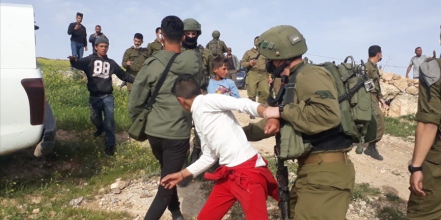 Siyonist işgalci rejim 65'i çocuk 10'u kadın 420 Filistinliyi esir aldı