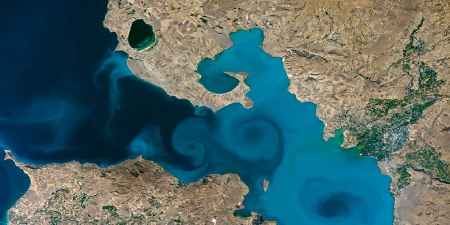 Astronotların çektiği Van Gölü fotoğrafı yarışmada yer aldı, kentte sevinç yaşandı