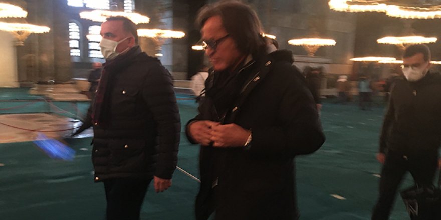 Ünlü milyarder Hadid, Ayasofya Camii'nde namaz kıldı