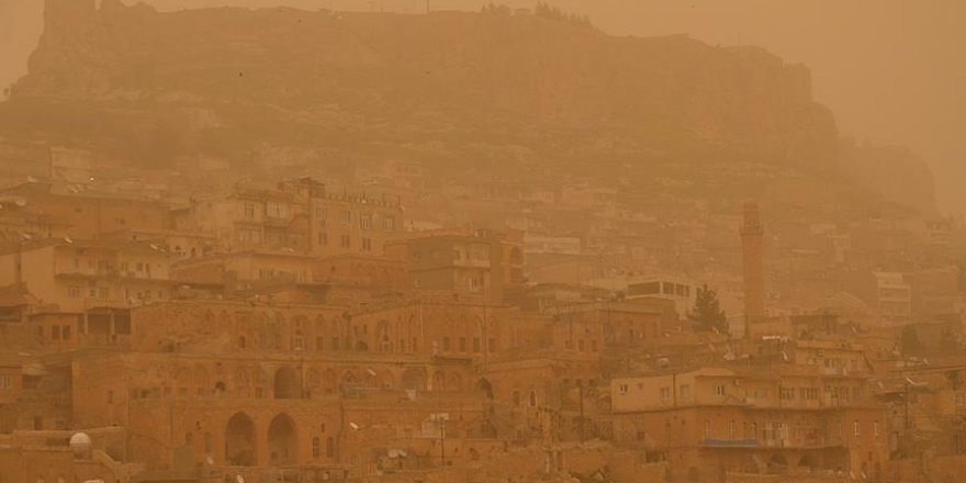 Güneydoğu Anadolu'da öğle saatlerinden itibaren 'toz taşınımı' bekleniyor
