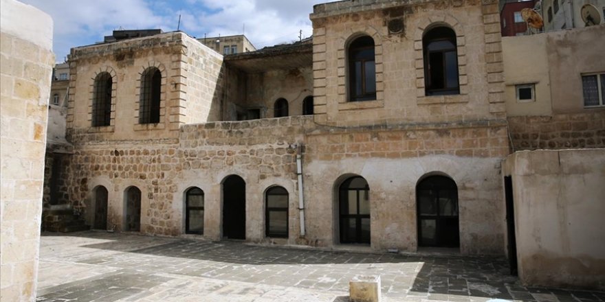 Nobel ödüllü Aziz Sancar'ın müzeye dönüştürülecek evindeki restorasyonda sona gelindi