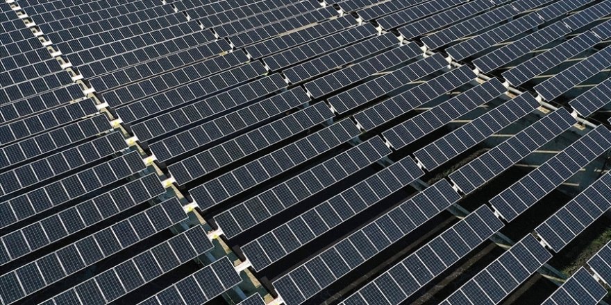 Türkiye'de güneşte 50 gigavat kapasiteye rahatlıkla ulaşabiliriz