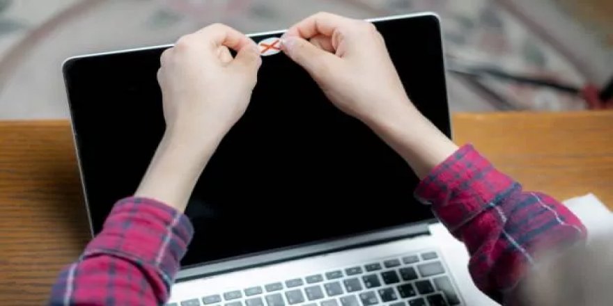 Webcam'i kapalı tutun!