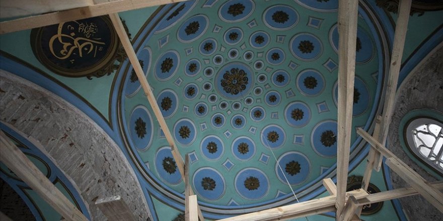 'İzmir'in kalbi'ndeki 400 yıllık Hatuniye Camisi restore ediliyor