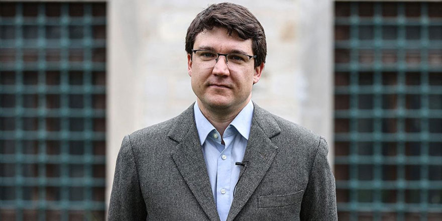 İsviçreli Müslüman araştırmacı 10 yıldır Süleymaniye Kütüphanesi'nde el yazmalarını inceliyor