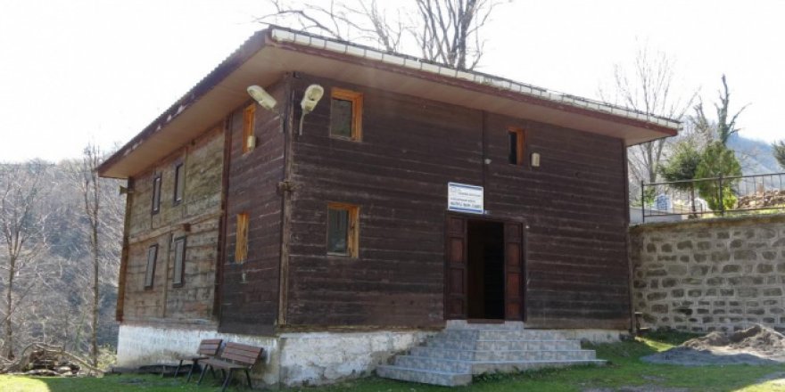 2 asırlık Osmanlı yapıtı çivisiz camii, tarihe ışık tutuyor