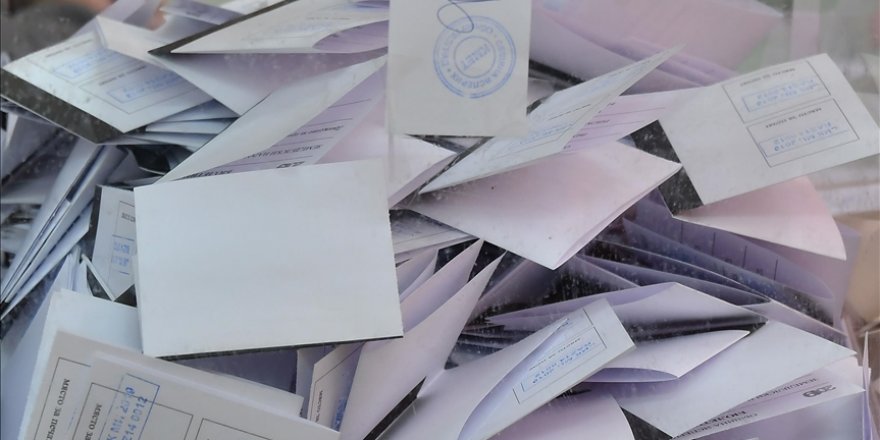 Bulgaristan halkı milletvekili seçimleri için sandık başında