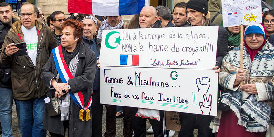 Fransız Senatör haykırdı: Müslümanlardan ne istiyorsunuz?