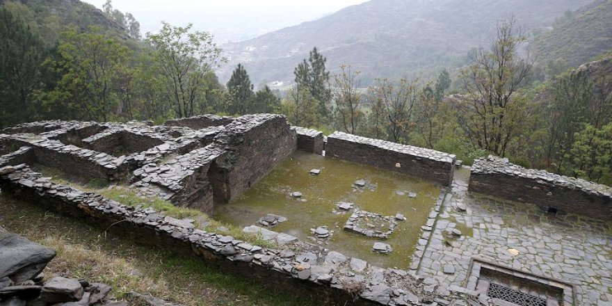Pakistan'da en eski İslam mabedi: Sultan Mahmud Gaznevi Camisi