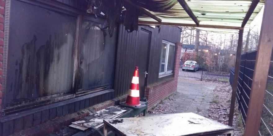 Hollanda'da inşası devam eden cami kundaklandı