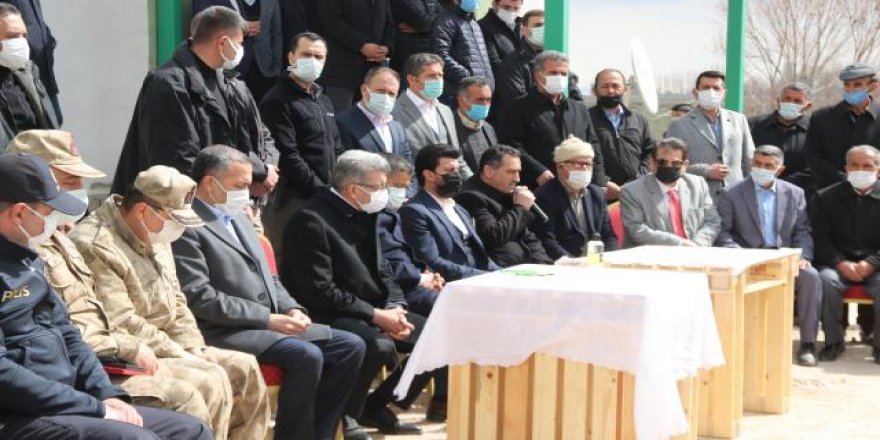 Husumetli aileler Kur'an-ı Kerim ve dualarla barıştırıldı