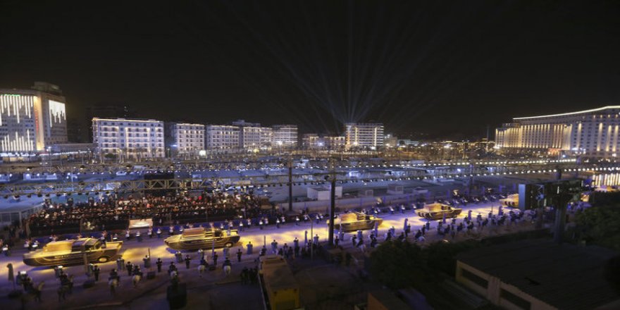 Mısır'da 'Firavunların Altın Geçidi' şovunun maliyeti 38 milyon dolar