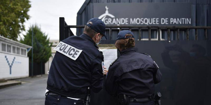 Müslüman okullarını 'ayrılıkçılıkla' suçlayan Fransa'nın yurt dışında 539 okulu var