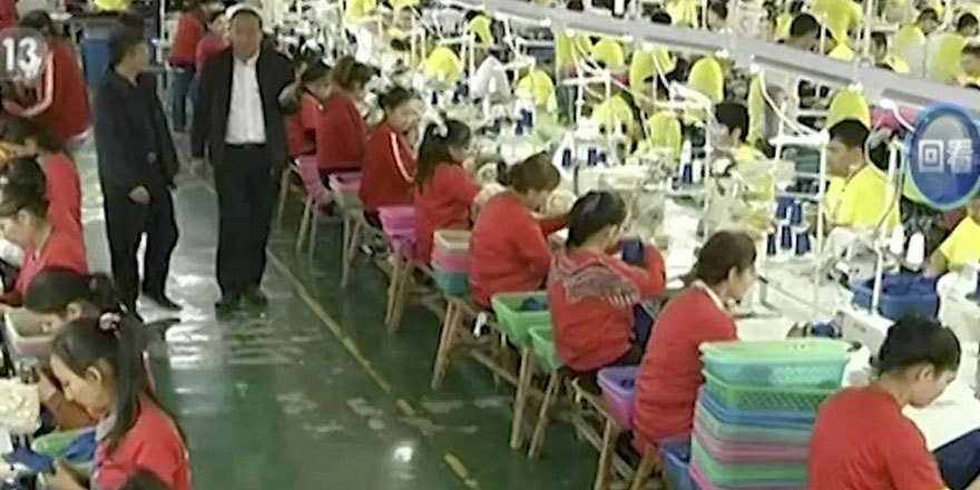 Biden, Sincan'dan ithalatı yasaklayan yasayı onayladı