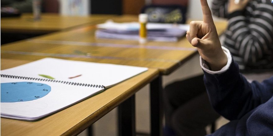 MEB özel eğitim öğrencileri için fen bilimleri kitap seti hazırladı
