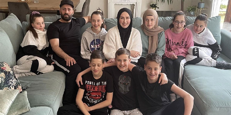 Altız çocuk annesi Roksana: Başörtü takınca kuş gibi hafifledim