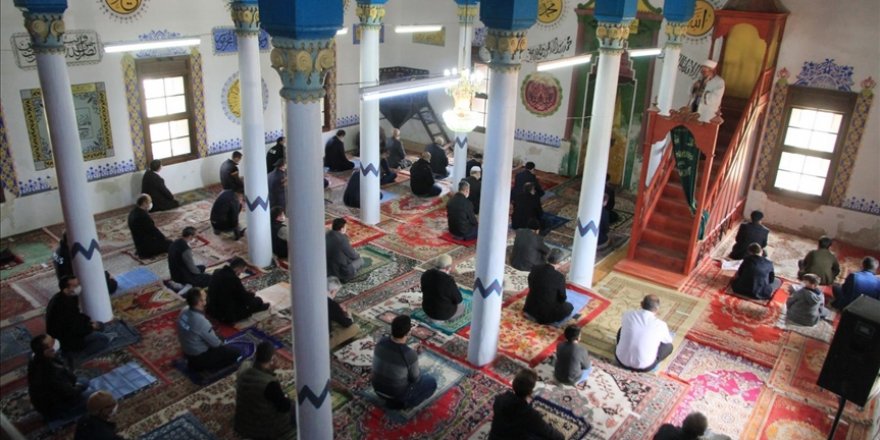 Denizli'de antik kent içindeki Tarihi Cevher Paşa Camisi yeniden ibadete açıldı