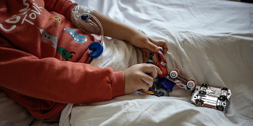 Çocukları tehdit eden MIS-C ile ilgili araştırmaya göre vakaların yarısı yoğun bakıma ihtiyaç duyuyor