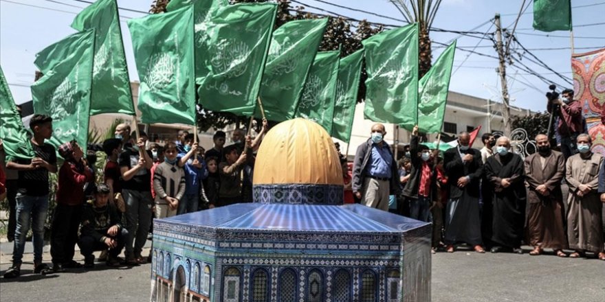 Gazze'de İsrail saldırılarına maruz kalan Kudüs sakinlerine ve Mescid-i Aksa'ya destek gösterileri düzenlendi