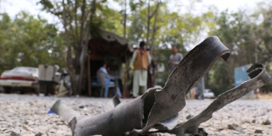 Afganistan'da on binlerce kişi çatışmalar arasında sıkışıp kaldı