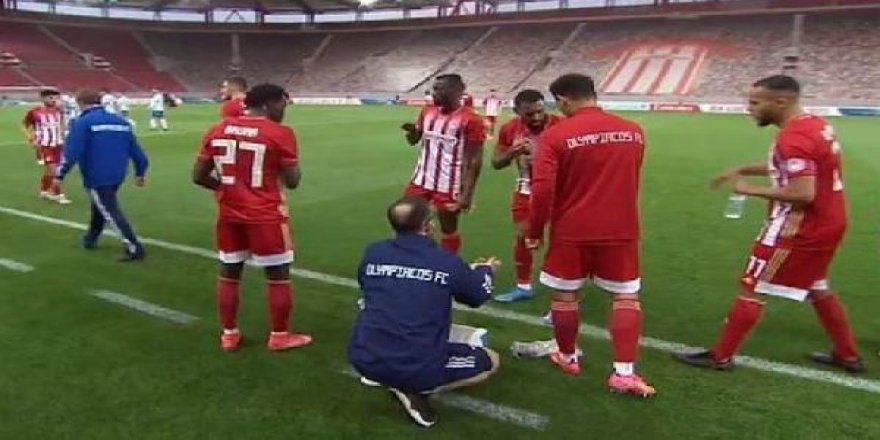 Futboldaki oruç molası Yunanistan'da da uygulandı