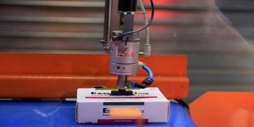 'Robot eczacı' işbaşında