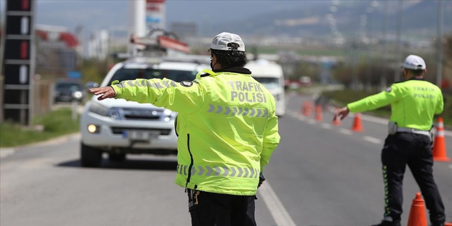 Tam kapanma sonrası kısıtlamaların kademeli kaldırılması önerisi