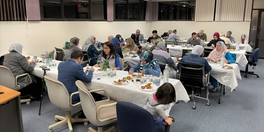 ABD'deki Maarif Okulu çalışanları iftarda buluştu