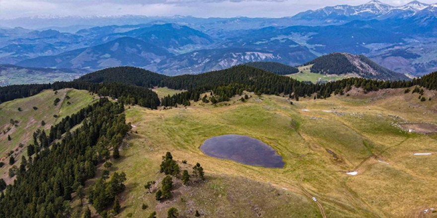 Artvin'de doğanın muhteşem görünümü tabiatın zorluklarını unutturuyor
