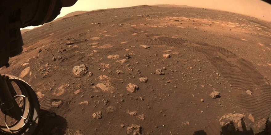 NASA'nın Mars'a gönderdiği keşif aracındaki mini helikopterin uçuşu sırasındaki sesi kayıtlara geçti