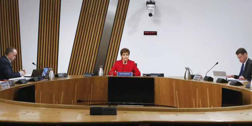 İskoçya Başbakanından İsrail'e tepki: Ramazan'da bir camiye saldırmak affedilemez