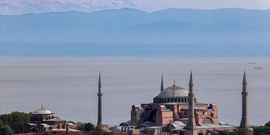 İstanbul'dan Uludağ manzarası bir yıl sonra tekrar görüldü