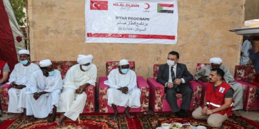 Türk Kızılay, Sudan'da ihtiyaç sahiplerine gıda kolisi dağıttı