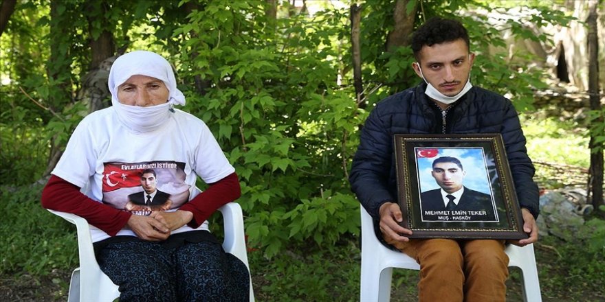 Evlatları terör örgütü tarafından kaçırılan aileler bir bayramı daha buruk karşılıyor