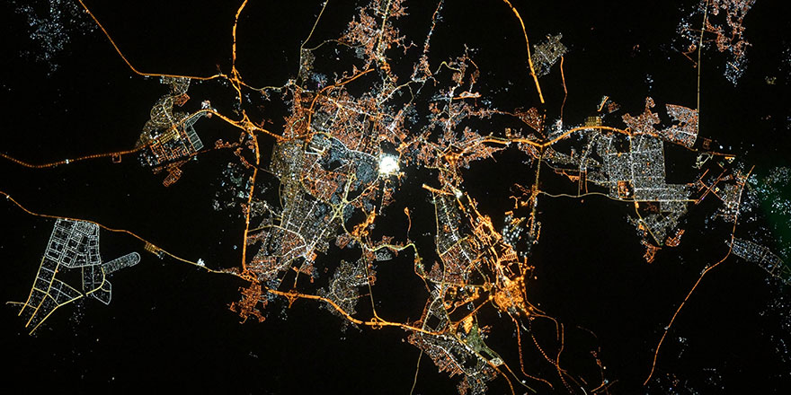 Fransız astronot uzaydan Kabe'yi çekti ve Ramazan bayramını kutladı