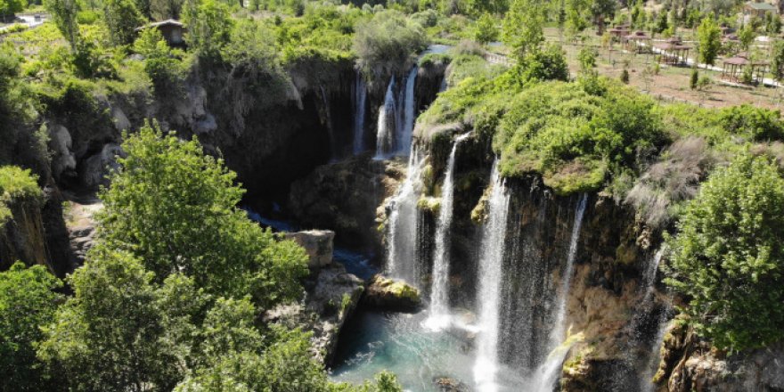 Hadim Yerköprü Şelalesi tam kısıtlama sonrası ziyaretçileri bekliyor