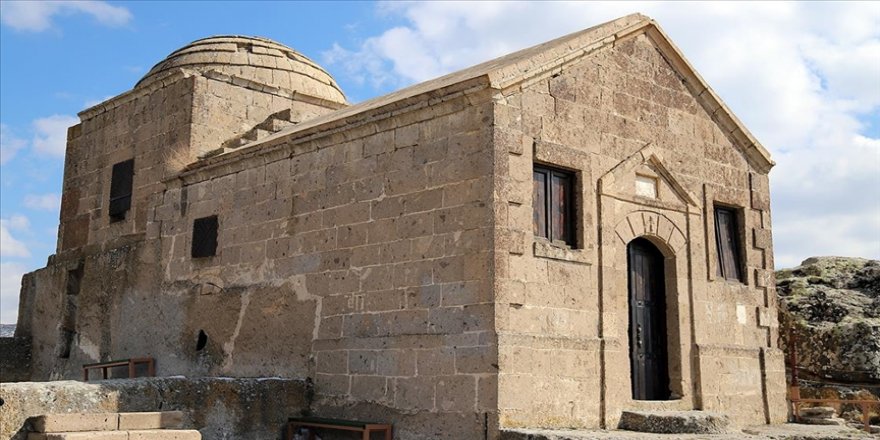 Yüksek Kilise ziyaretçilerini bekliyor