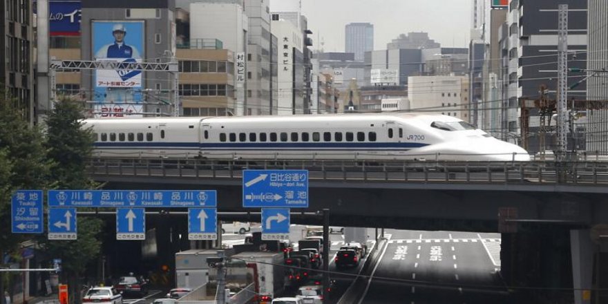 Japonya’da tren seferleri askıya alındı