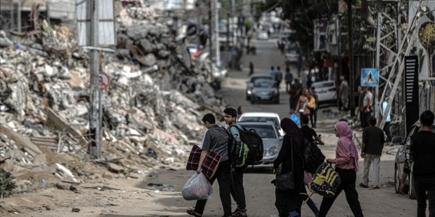 Gazze ve işgal altındaki topraklarda İsrail saldırıları nedeniyle lise sınavları bir hafta ertelendi