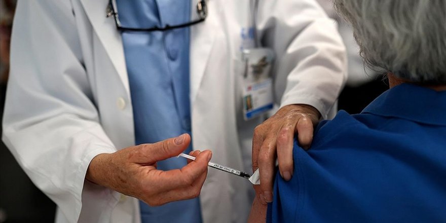 Dünya genelinde yaklaşık 2 milyar 420 milyon doz Kovid-19 aşısı yapıldı