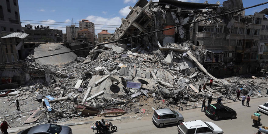 İşgalci İsrail, Gazze'nin kitapevlerini de özellikle bombaladı