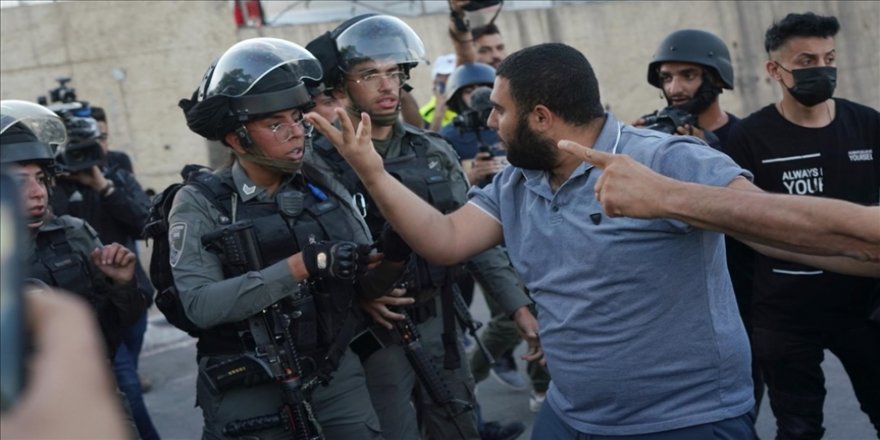 İsrail polisinden Kudüs’te Filistinlilere saldırı: 10 yaralı