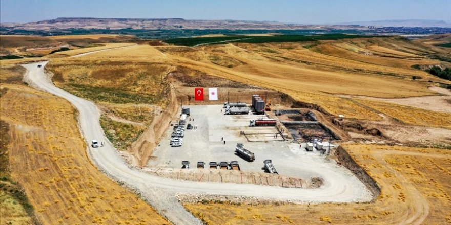 Diyarbakır'da petrol keşfedilen Akoba-1 kuyusunda üretim hareketliliği yaşanıyor